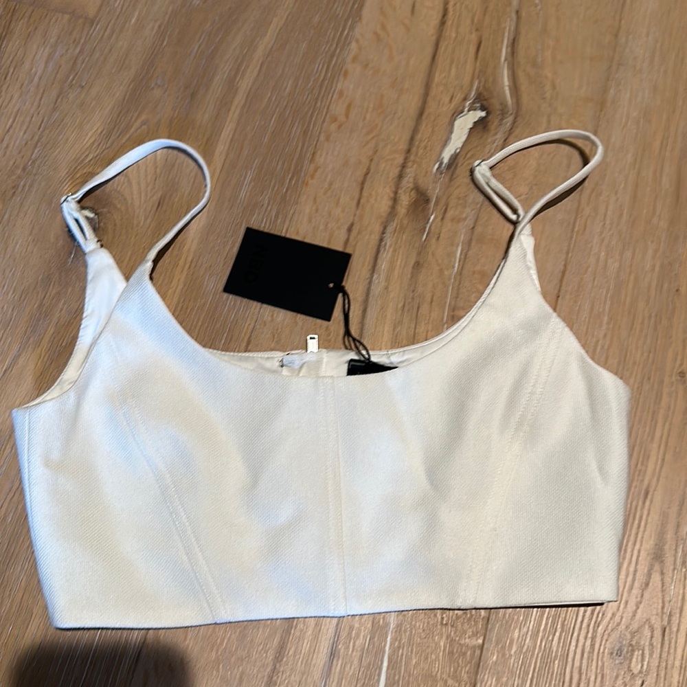 NBD CROP TOP ADJUSTABLE STRAPS BRA TOP XS NWT